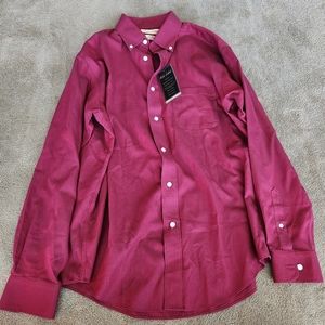 Gold Label Roundtree and Yorke Men's Button Down Shirt